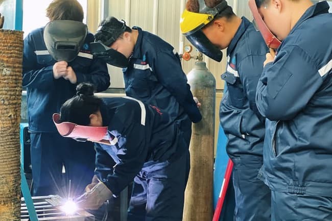 高級(jí)二保焊班